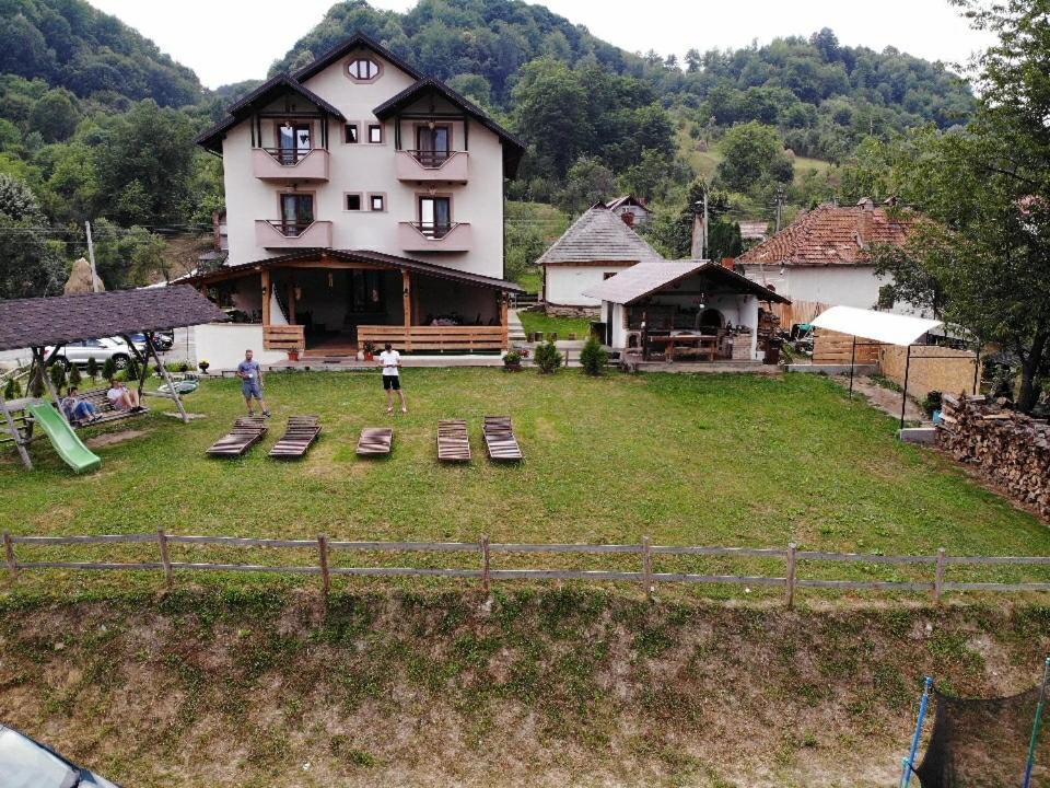Heaven Guesthouse Corbeni Exteriér fotografie