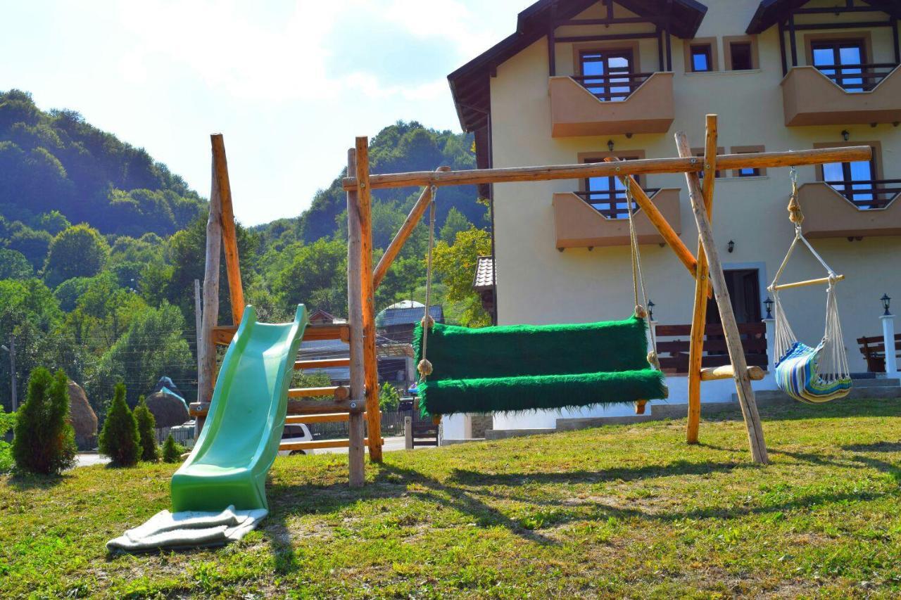 Heaven Guesthouse Corbeni Exteriér fotografie