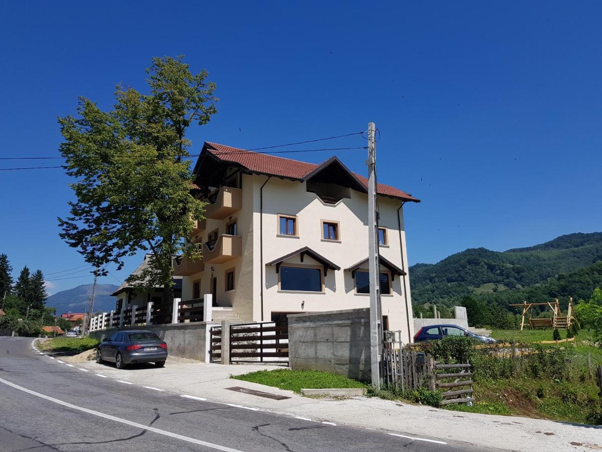 Heaven Guesthouse Corbeni Exteriér fotografie